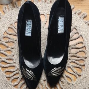 Classic Velvet With Leather Bottom Black and Silver Metal Leaf Women's Shoes
